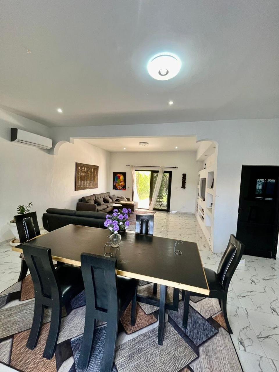 La Baraka, Extravagant Villa For 8 With Pool In Saly Gandigal Exterior foto